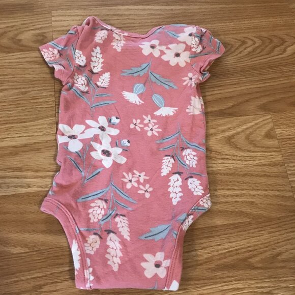 Baby Girl Short Sleeve One Piece Lot Of 7 Size 3-6M Mixed Patterns - Picture 11 of 16